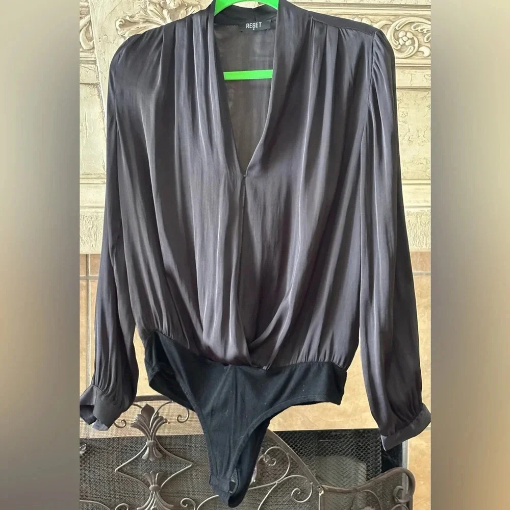 Reset Black Long-Sleeve Sheer Blouse Bodysuit Size Medium - Picture 3 of 9